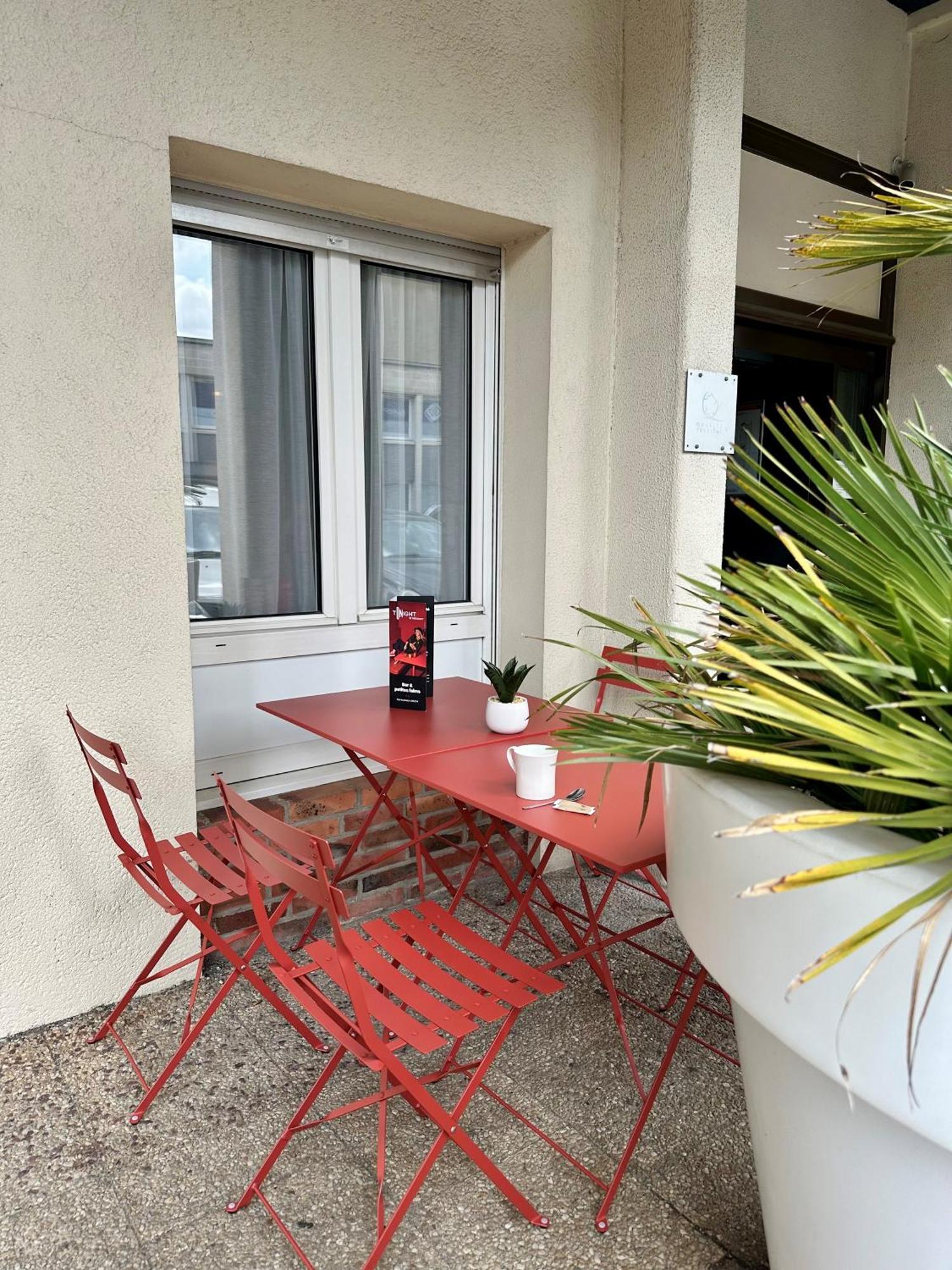 Hotel Ibis Alençon Exterior foto
